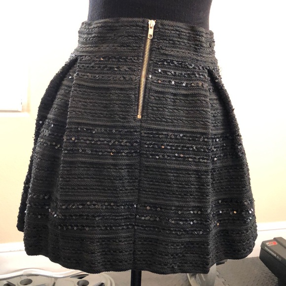 Ginger G Pleated High Waisted Skirt Medium (EUC) - Picture 4 of 6